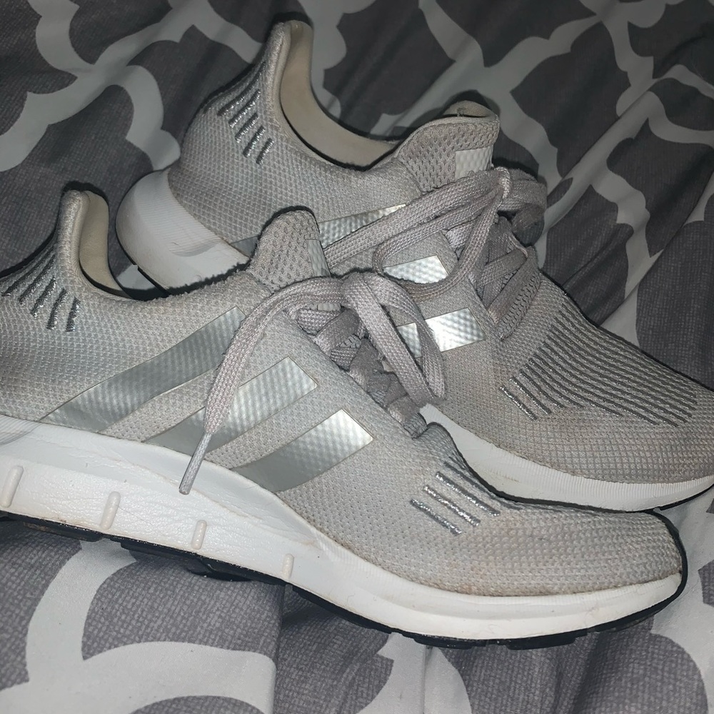 Adidas tennis shoes